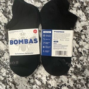 Bombas Black Ankle Socks Medium 2 Pairs Retails 14.00 each